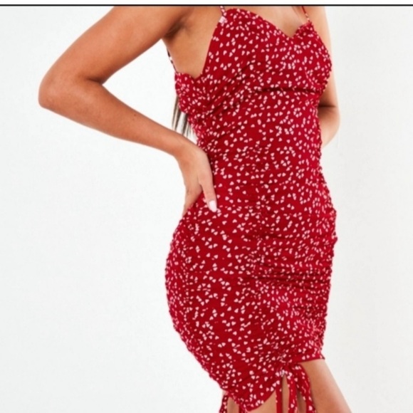 Misguided Petite NWT Heart Print Ruched Mini Red Dress Size 4 - Picture 3 of 15